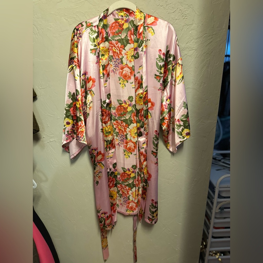 Pink Floral Satin Robe - small - Picture 4 of 4